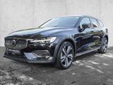 Volvo V60 Cross Country B4 AWD Plus LED - Volvo: C60