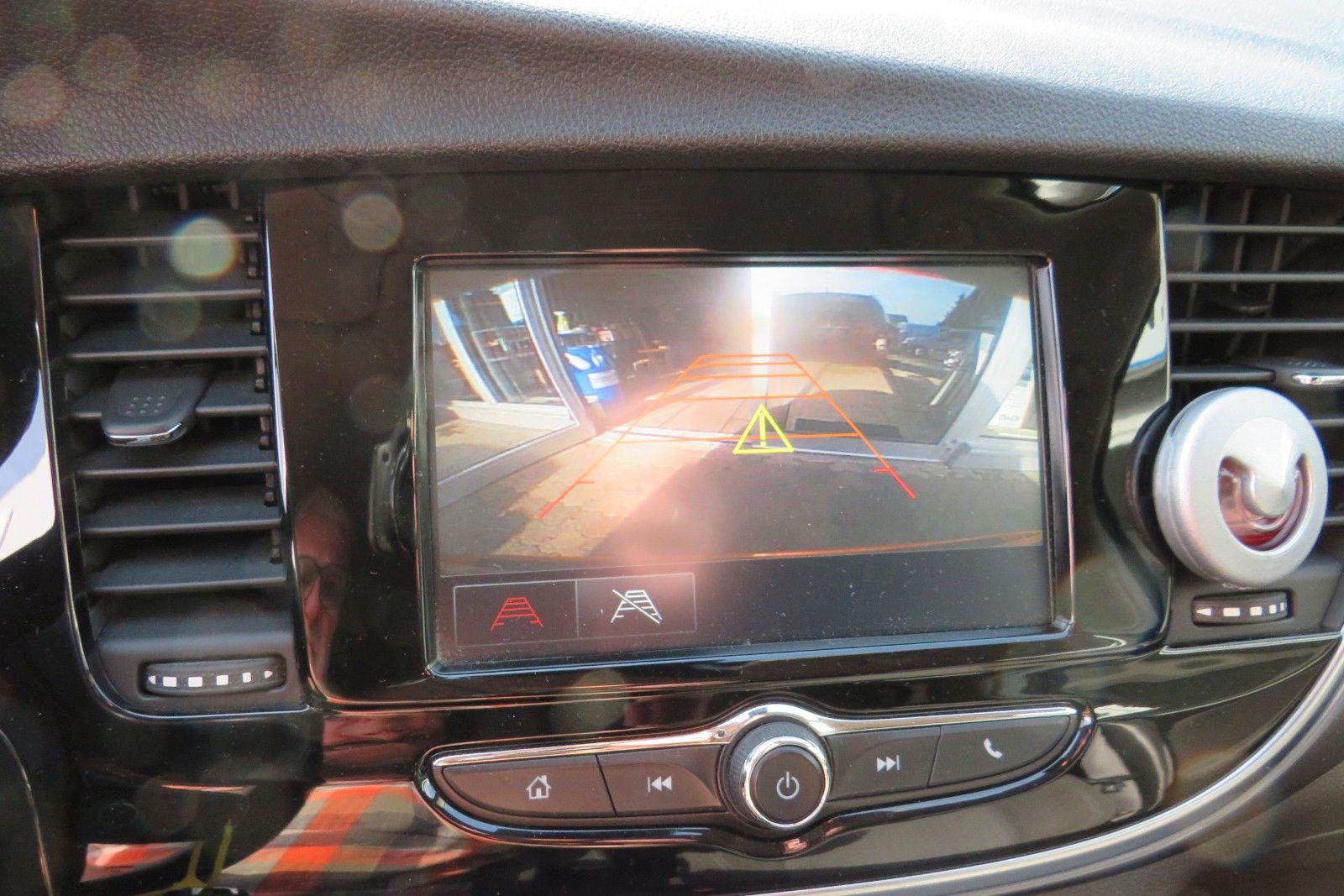 Fahrzeugabbildung Opel Mokka X ACTIVE KAMARA SITZH. GRA PDC APP-CON.