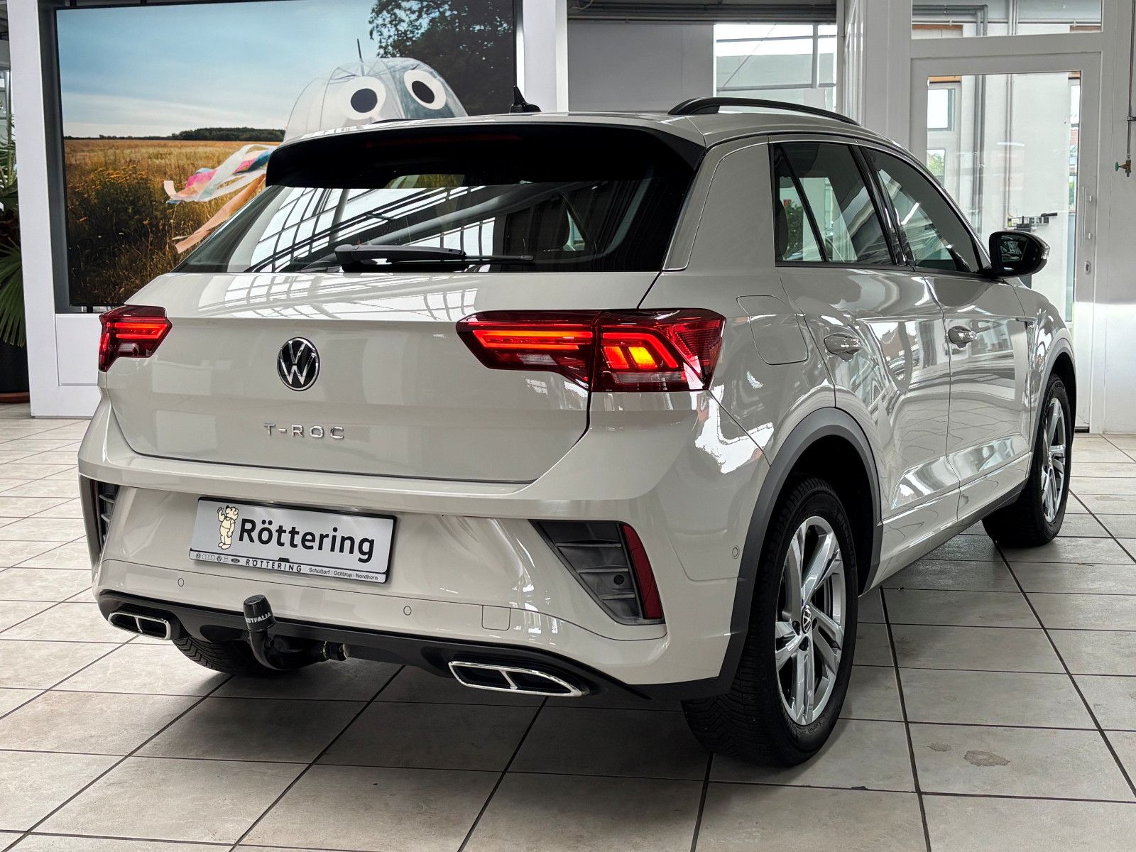 Fahrzeugabbildung Volkswagen T-Roc R-Line 1.5l TSI DSG + Kamera + AHK +