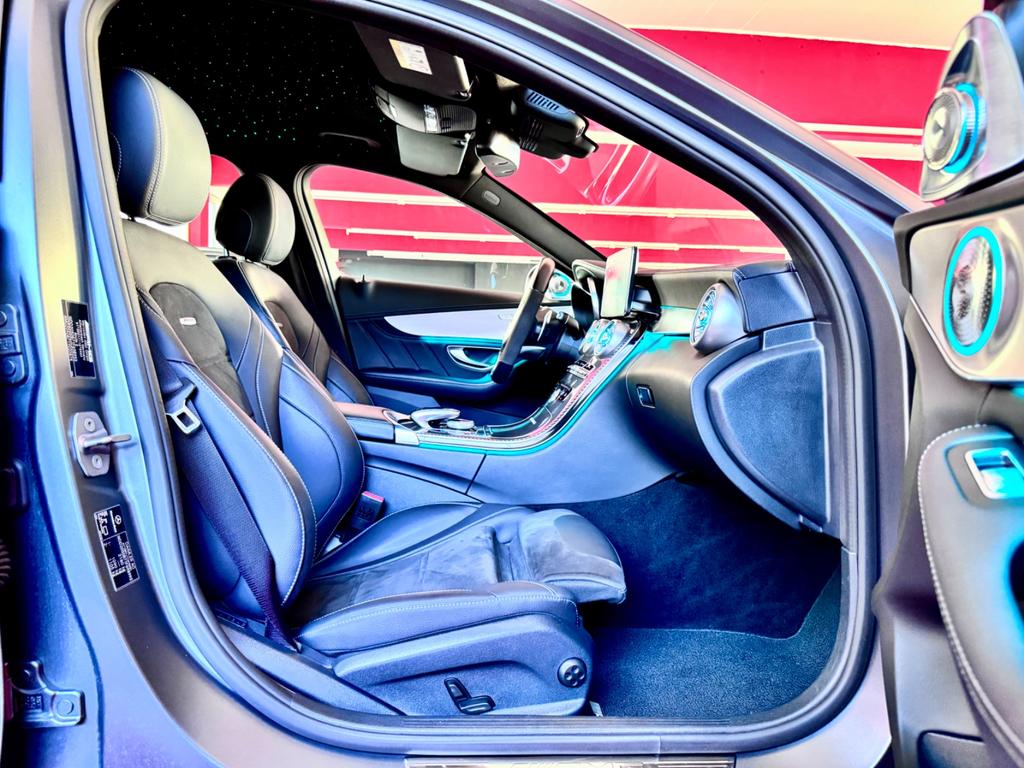 Mercedes-Benz C 63 AMG