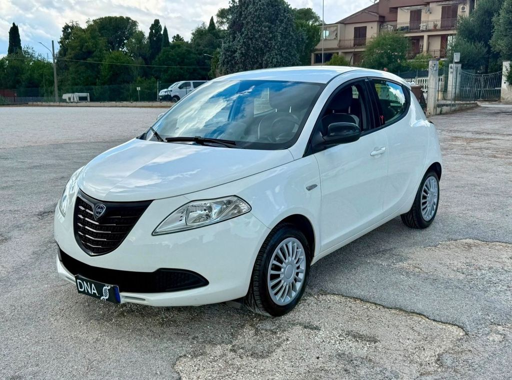 Image of Lancia Ypsilon