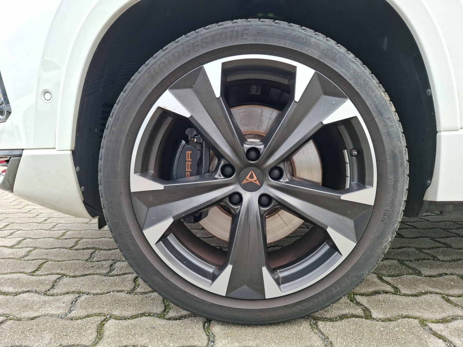 Fahrzeugabbildung SEAT Ateca VZ DSG 4Drive LED Navi AID ACC beats Park-