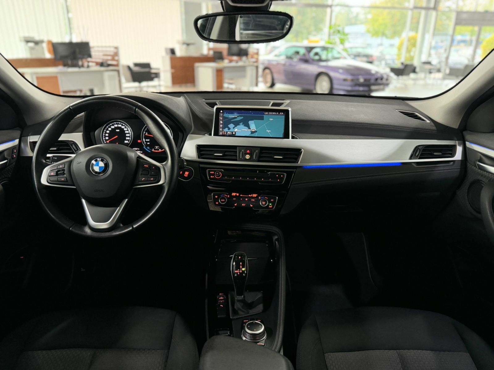 Fahrzeugabbildung BMW X2 sD20i Kamera HiFi Alarm LED Navi AHK Panorama