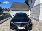 Mercedes-Benz E220d Vollleder/Standheizung/Sitzbelüftung/Navi