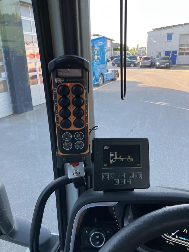 Fahrzeugabbildung DAF FAN XF 480 mit VDL Abrollkipper