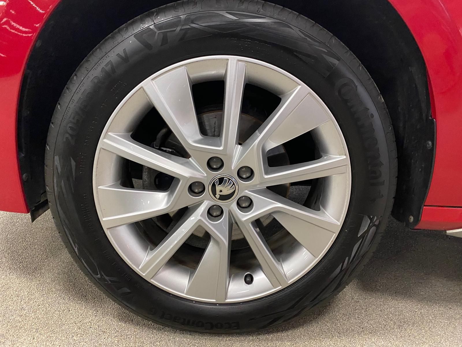 Fahrzeugabbildung SKODA Kamiq 1.5 TSI ACT Style AHK+APP+KLIMA+PDC+LED+++
