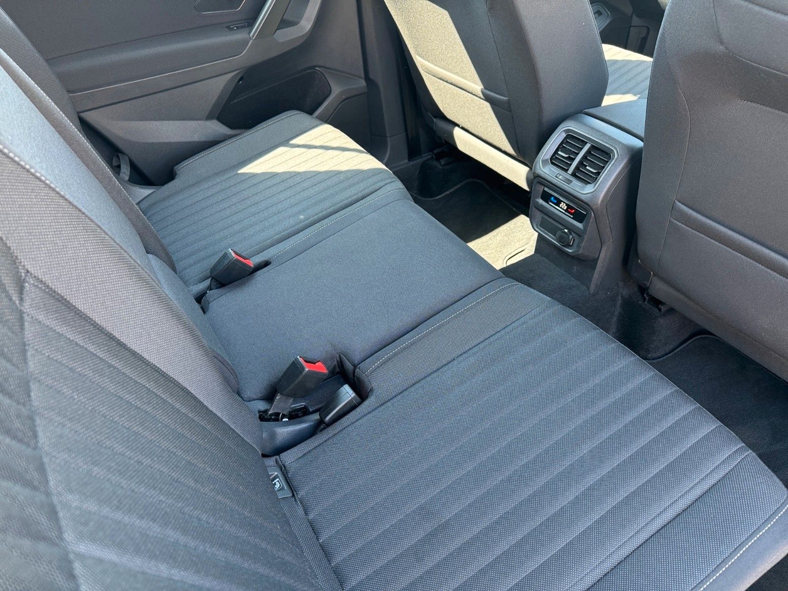 Fahrzeugabbildung Volkswagen Tiguan Allspace Life 1.5 TSI