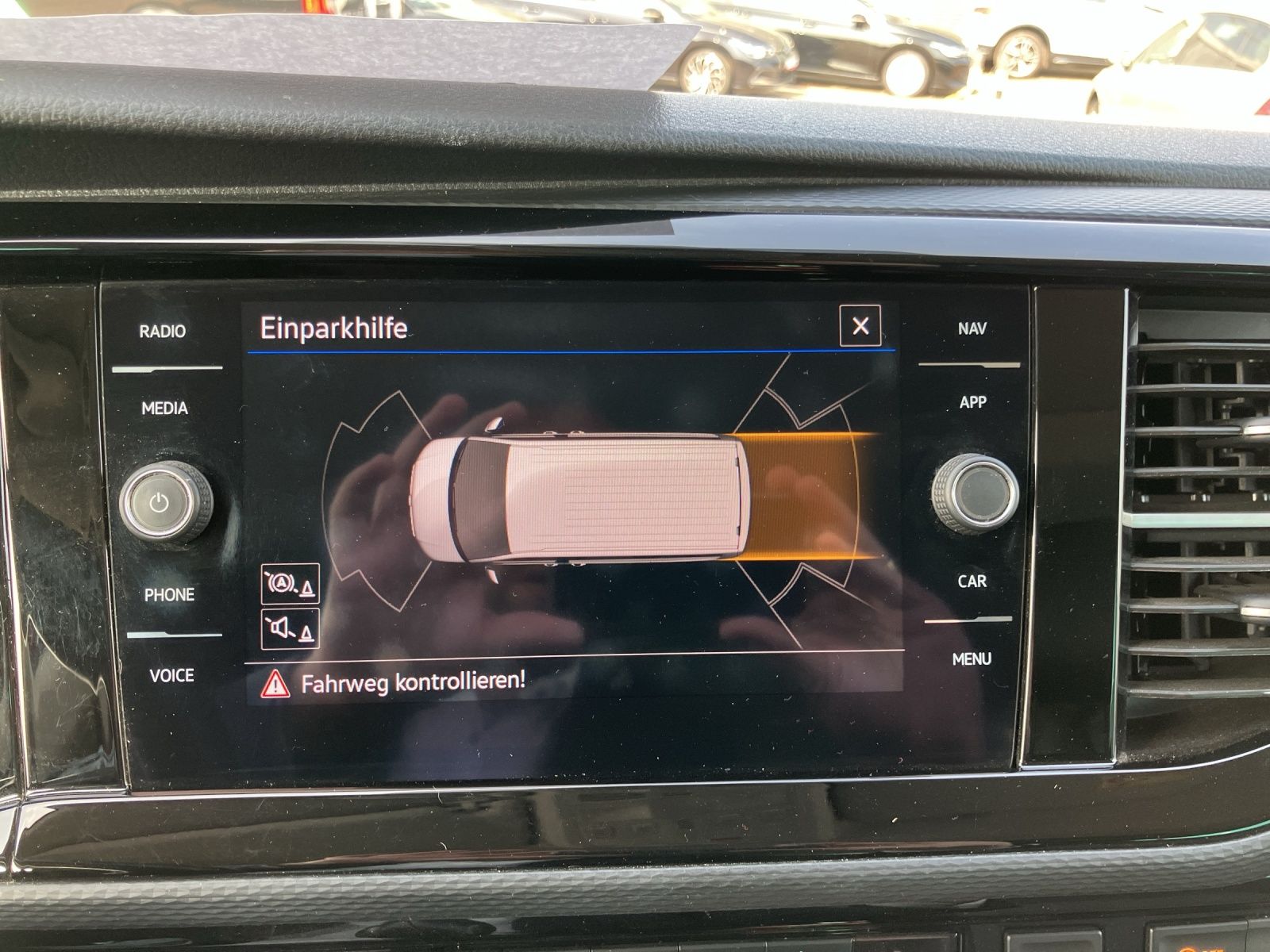 Fahrzeugabbildung Volkswagen T6 Multivan T6.1 TDI Gen Six LED ACC AHK SH PDC