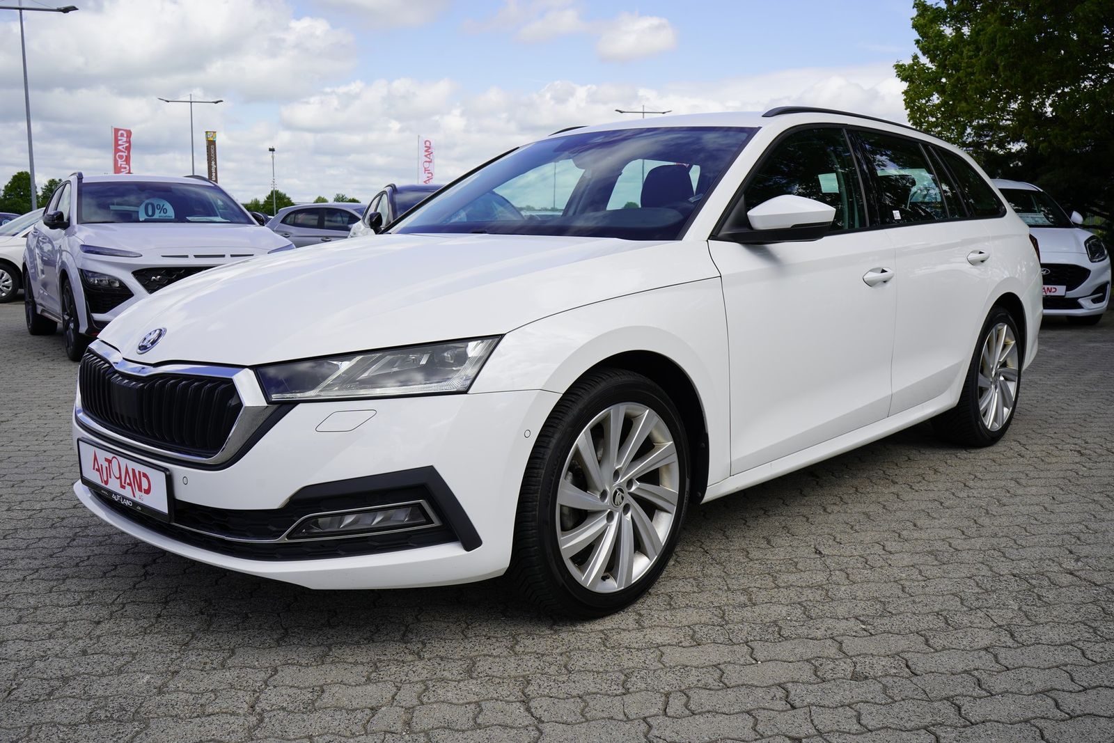 Skoda Octavia Combi 1.5 TSI First Edition LED Navi ACC foto 2