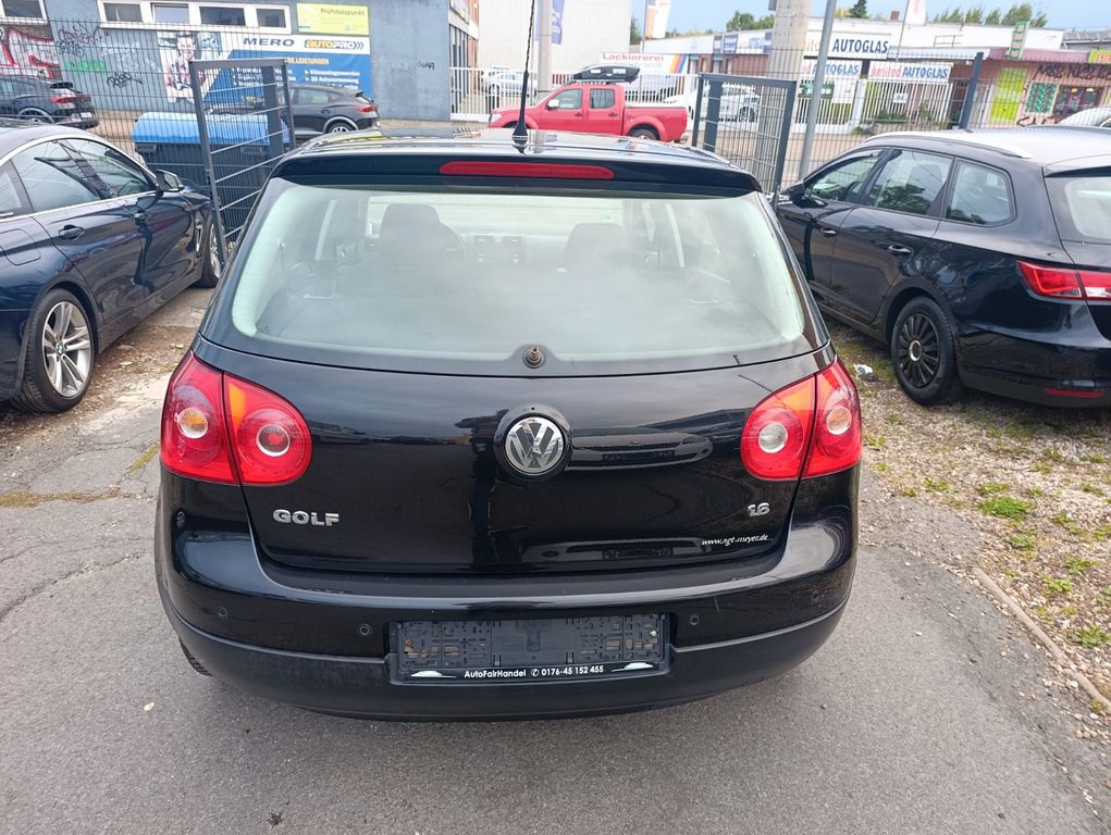 Volkswagen Golf V Lim. Tour*KLIMA-A*PDC*SITZH*TEMPOMAT*ISOF