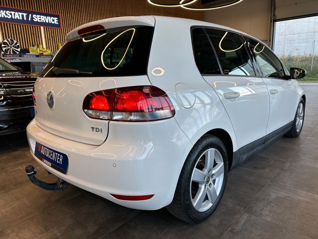 Volkswagen Golf VI*TEMPO*NAVI*PDC*ALCANTARA*1-HAND*