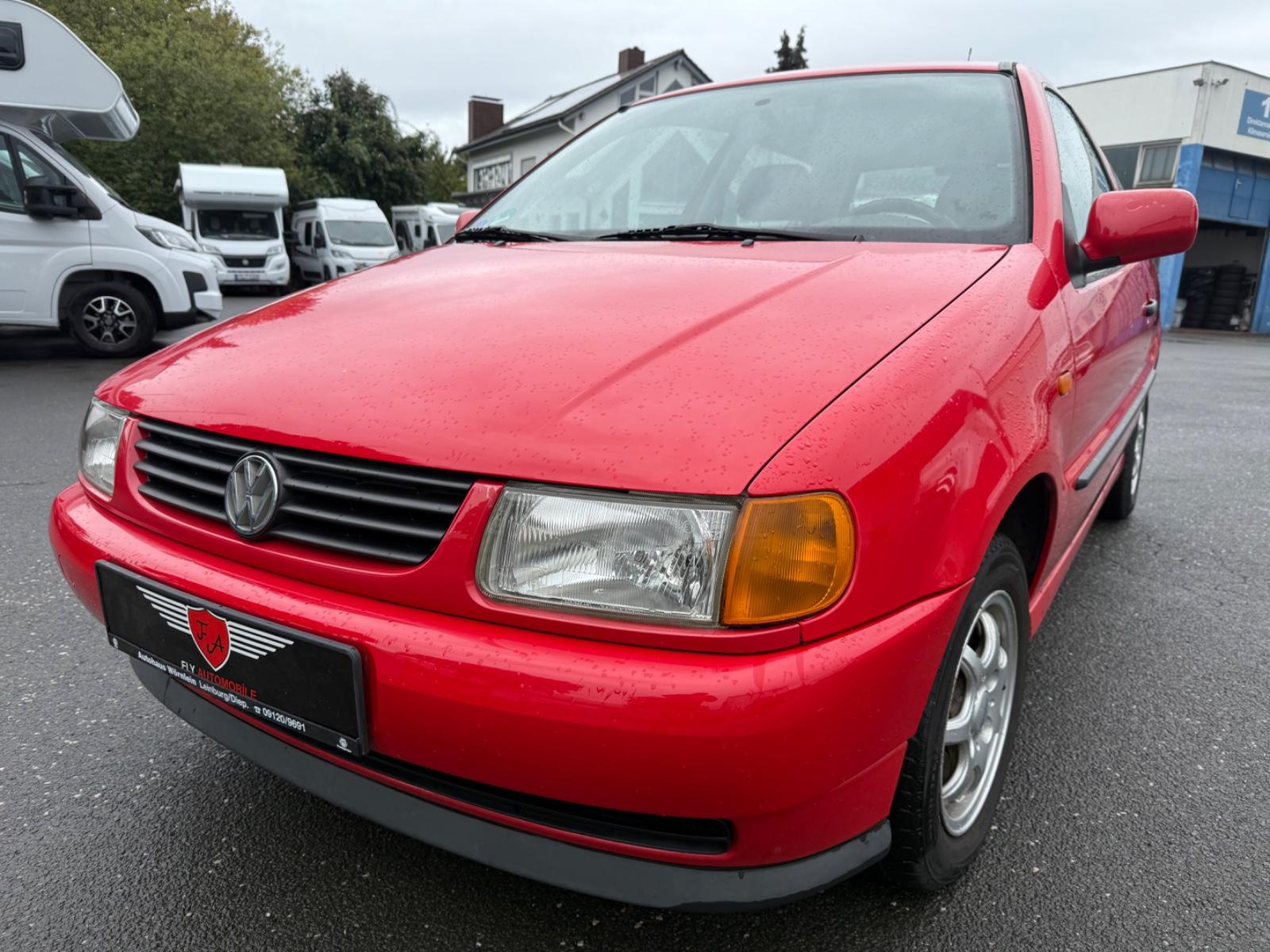 Volkswagen Polo Autoamtik + Schiebedach + TÜV neu