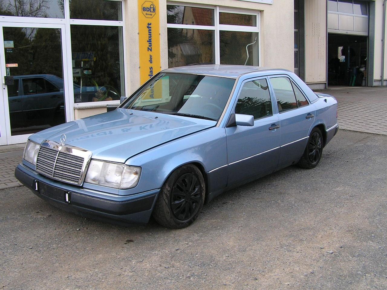 Mercedes-Benz E 260  H Kennzeichen