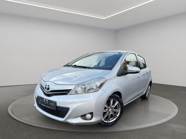 Toyota Yaris 1.3 VVT-i**KLIMA*NAVI*104TKM*RFK*TÜV 05-26