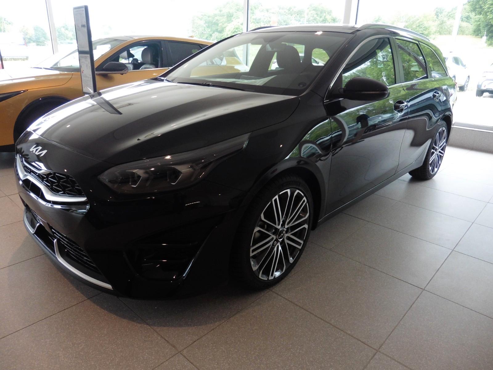 Kia Ceed SW  1.5 T-GDI DCT7 GT Line, Tech,Perform