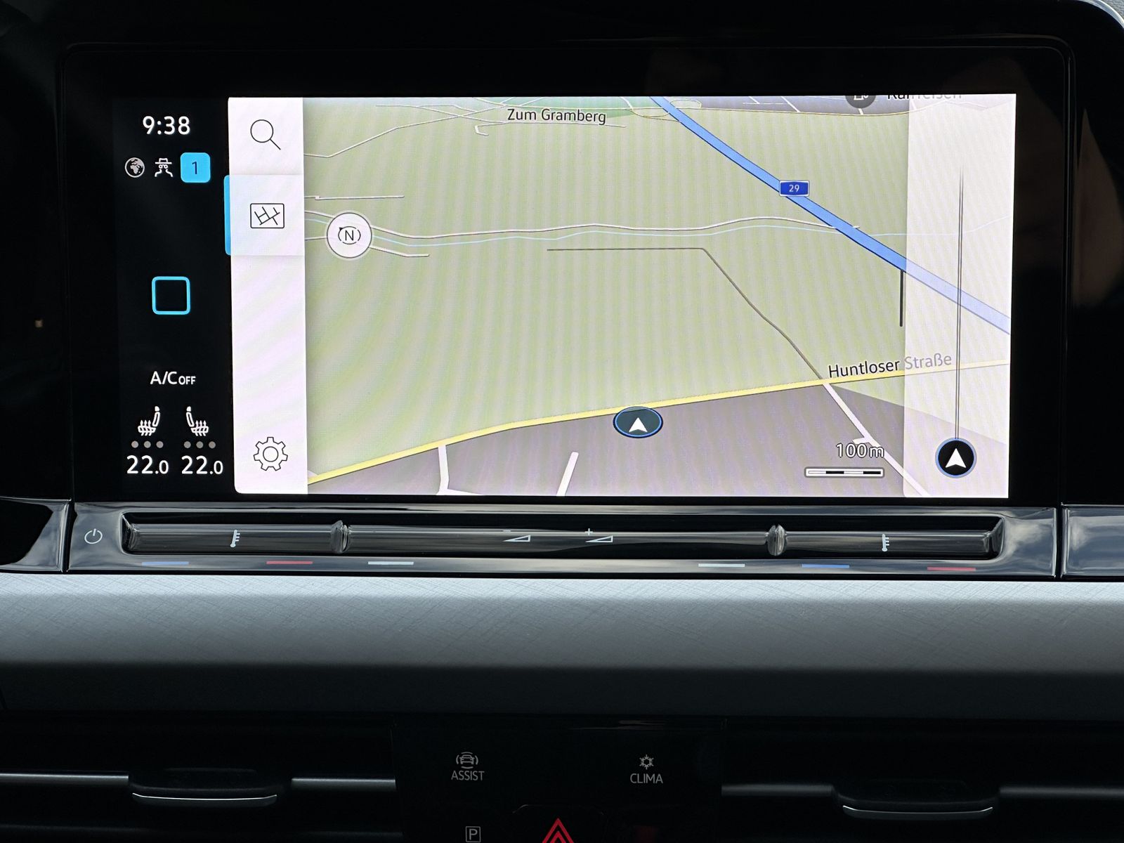 Fahrzeugabbildung Volkswagen Golf Variant 2.0 TDI DSG Life NAV+LED+PANO+AHK