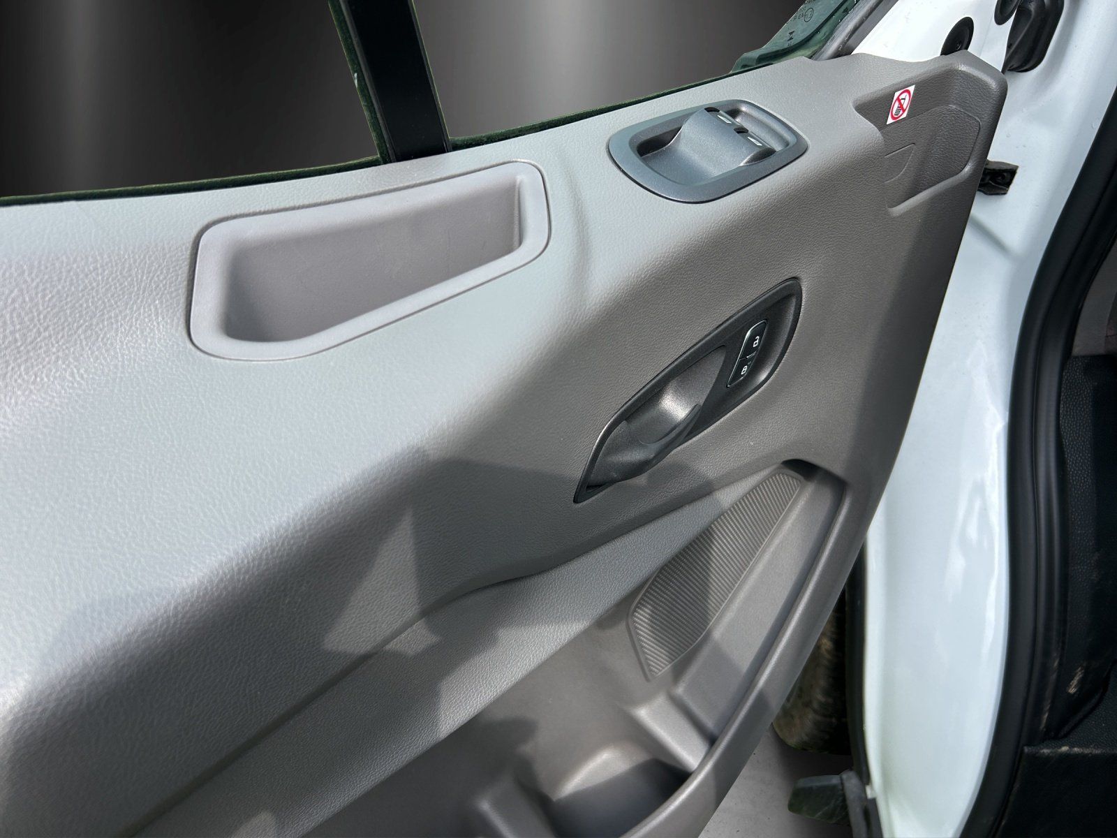 Fahrzeugabbildung Ford Transit Kasten Trend 350L4 GJR Tech. 6 Ausbau