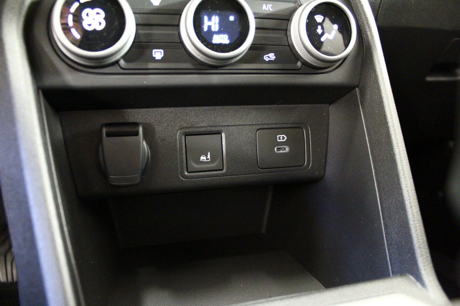 Fahrzeugabbildung Dacia Jogger Eco-G 100 Extreme+ 5-Sitzer *15240*