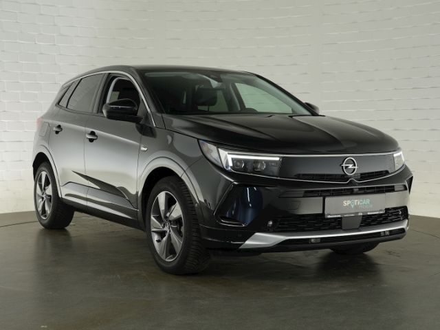 Grandland ELEGANCE+NAVI+360 GRAD KAMERA+KEYLESS+