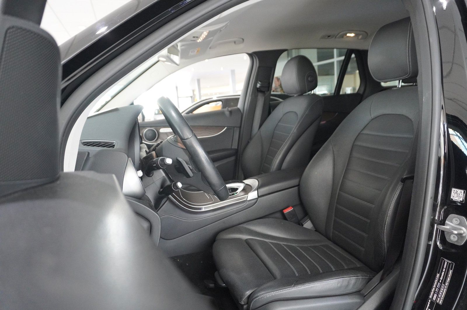 Fahrzeugabbildung Mercedes-Benz GLC 250D EXCLUSIVE 4M 9G-TRONIC NAVI/LED/SPORT