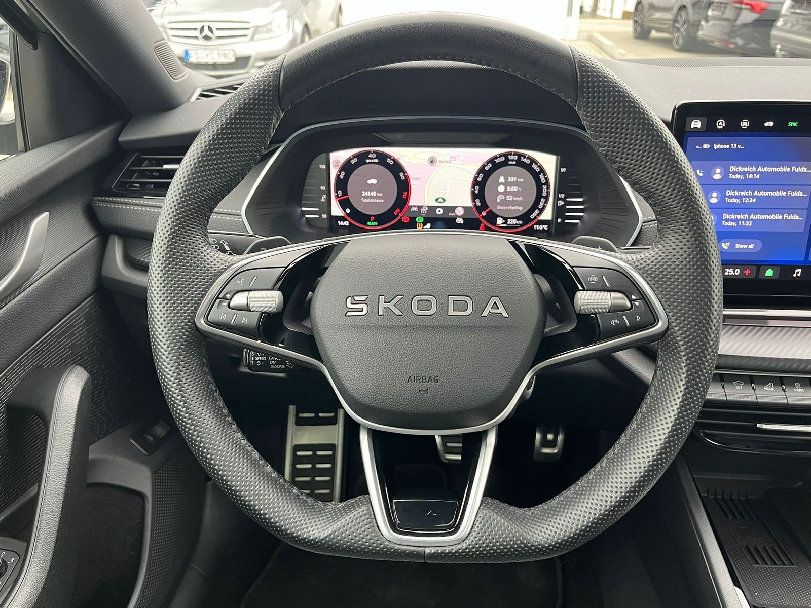 Fahrzeugabbildung SKODA Octavia 1.5 DSG Sportline PANO*MATRIX*AHK*5J.GAR