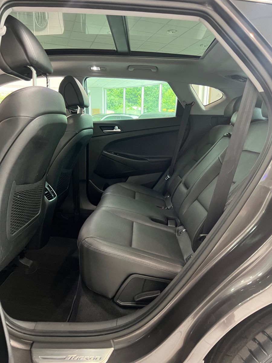 Fahrzeugabbildung Hyundai Tucson Premium 4WD *SITZBELÜFTUNG*4xSITZHEIZUNG*