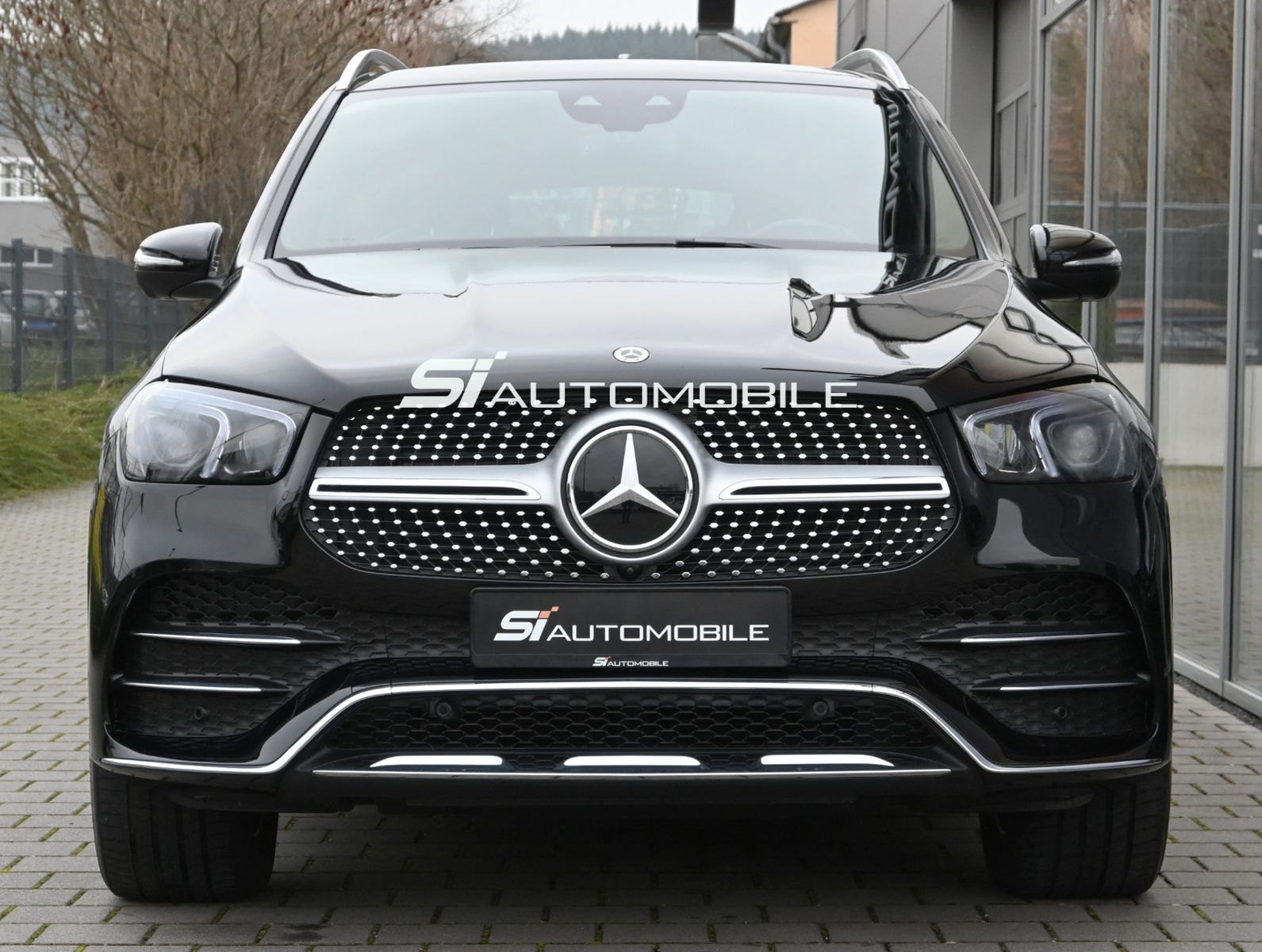 Fahrzeugabbildung Mercedes-Benz GLE 350 de 4MAT. AMG LINE °ACC°AHK°AIRMATIC°HUD°