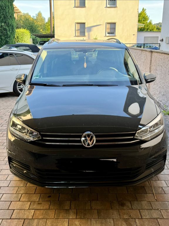 Image of Volkswagen Touran