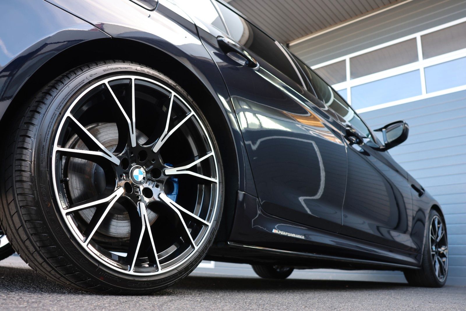 BMW 540i XDRIVE M LASER HUD H&K 4xSHZ TOTW KAMERA 20 foto 15