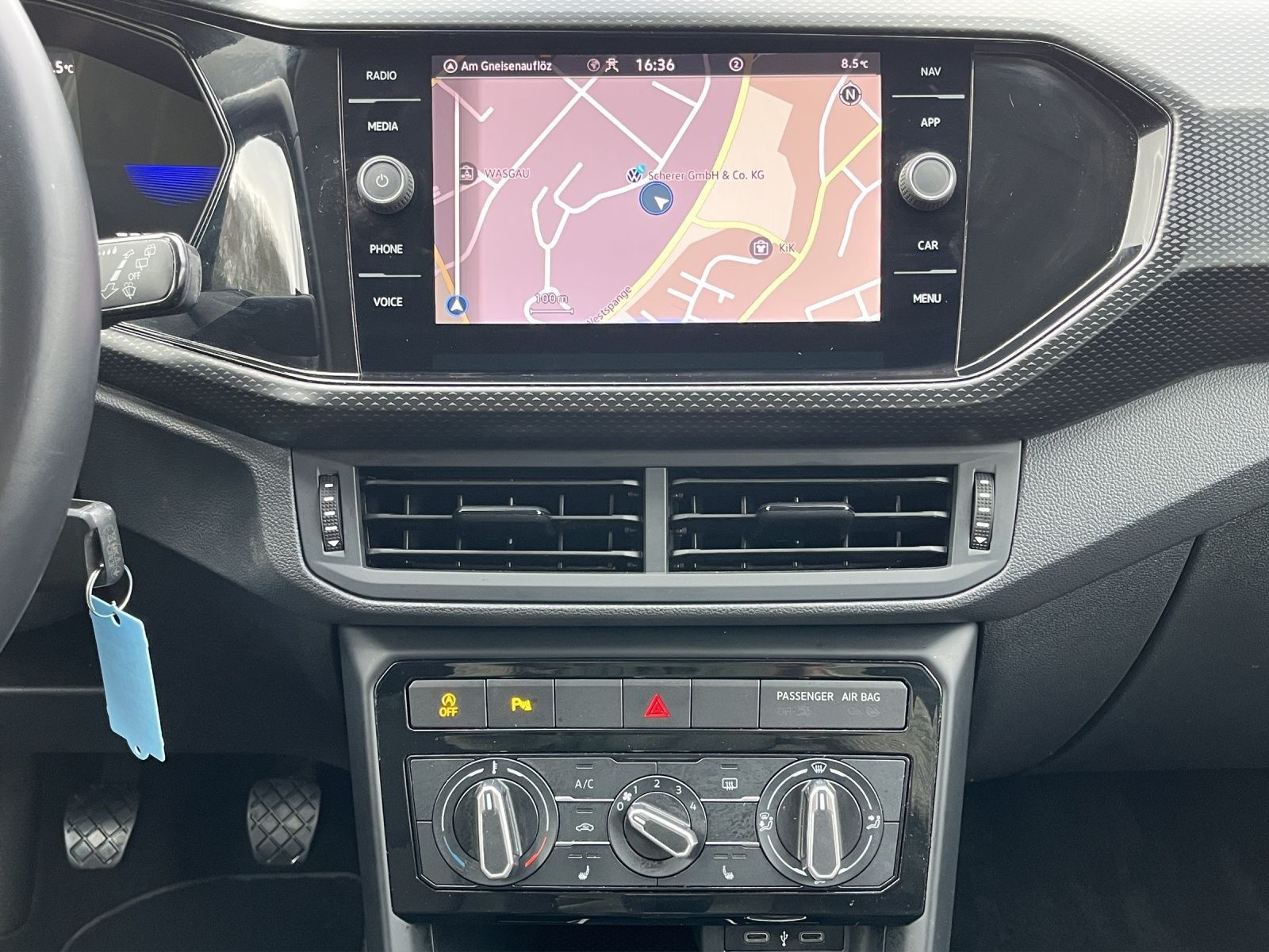 Volkswagen T-Cross - Bild 12