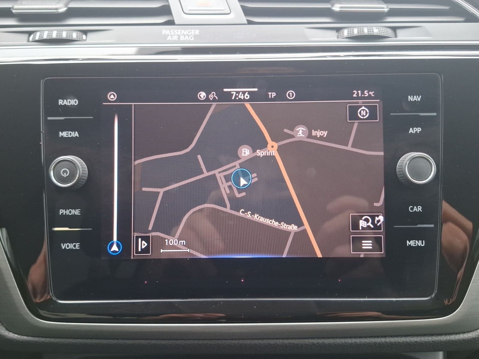 Fahrzeugabbildung Volkswagen Touran TSI Comfortline LED AHK Navi ACC RFK SH