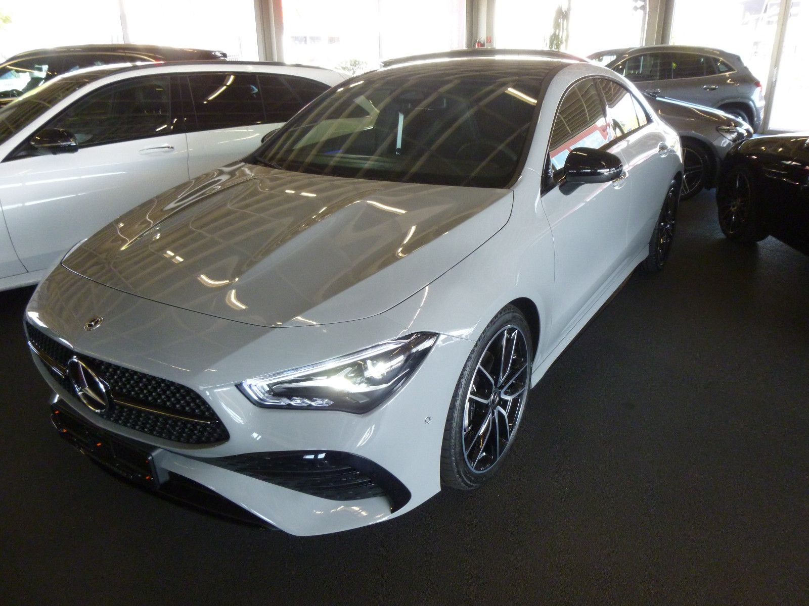 Mercedes-Benz CLA 180 AMG Sp. Edition Kamera Panod Totw Night foto 13