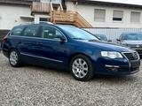 Volkswagen 1.8 Sportline 1Hand Scheckheft Navi PDC AHK SHZ - VW Kombi von 2008