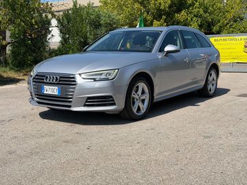 Audi A4 - 1