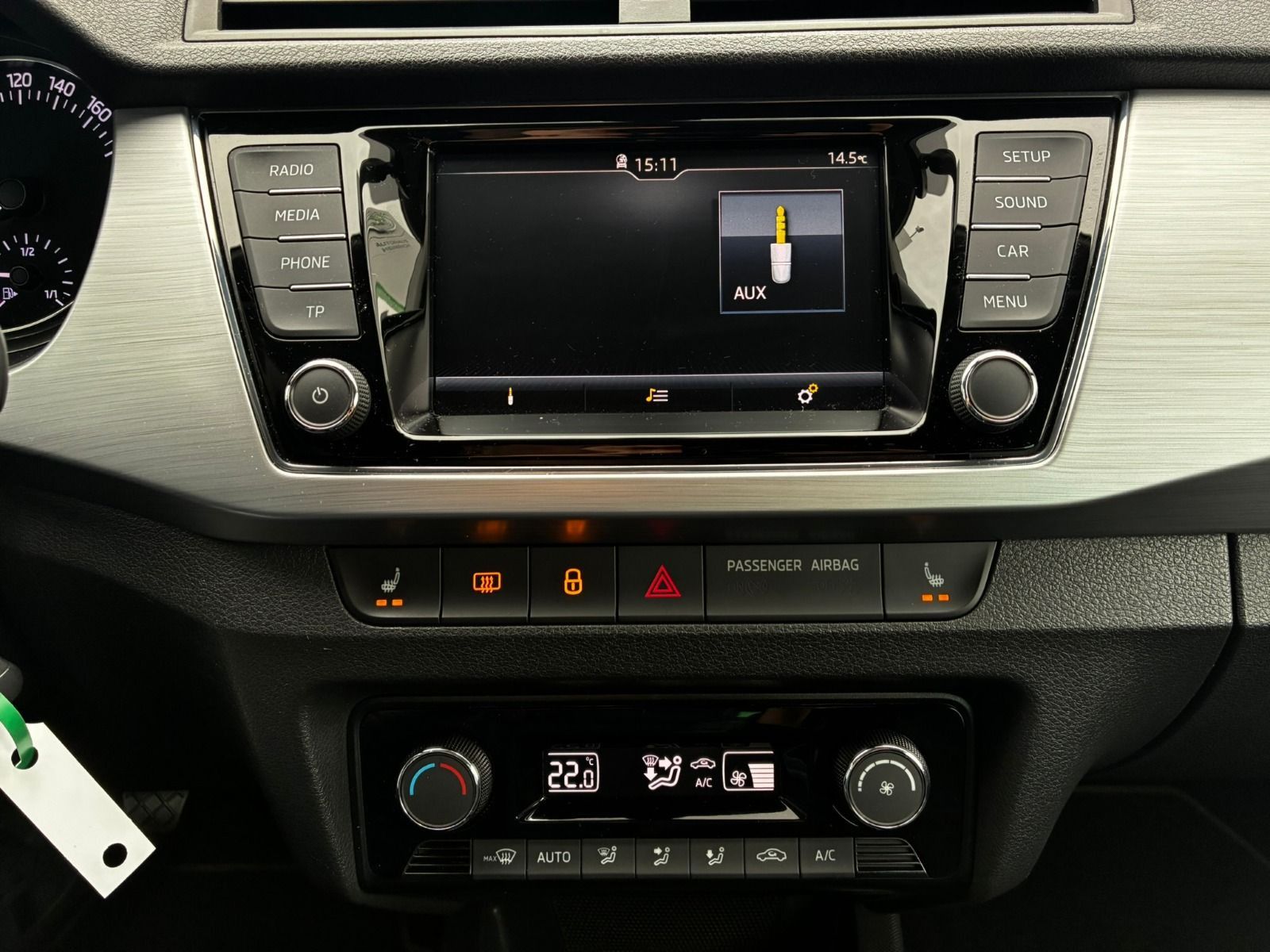 Fahrzeugabbildung SKODA Fabia 95PS 5-Gang*GRA*PDC*Climatronic*Euro6