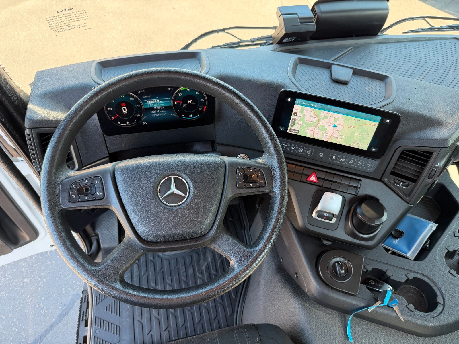 Fahrzeugabbildung Mercedes-Benz Arocs 1832 AK 4x4 Fassi F120B.1.23 E Funk 2xAHK