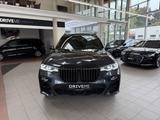 BMW X7 M50i Sky Lounge Laser Executive Drive Pro 7-S - BMW X7 M50 mit Schiebedach