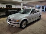 BMW 320i - Handschalter - BMW 320 aus 2002: 320i