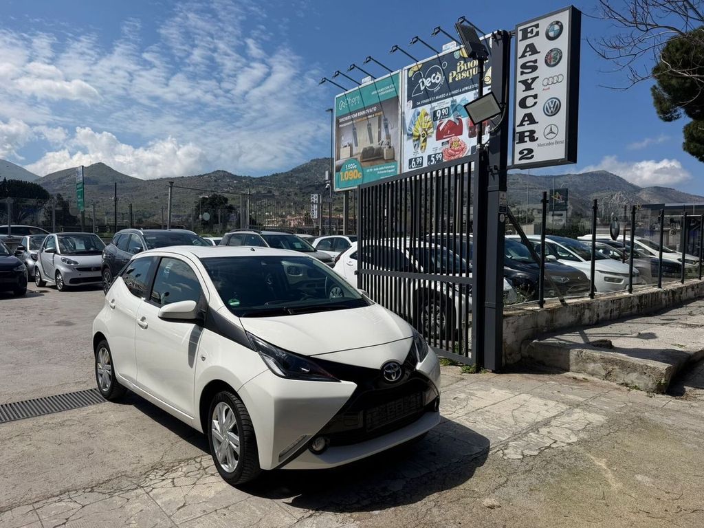 Image of Toyota Aygo (X)