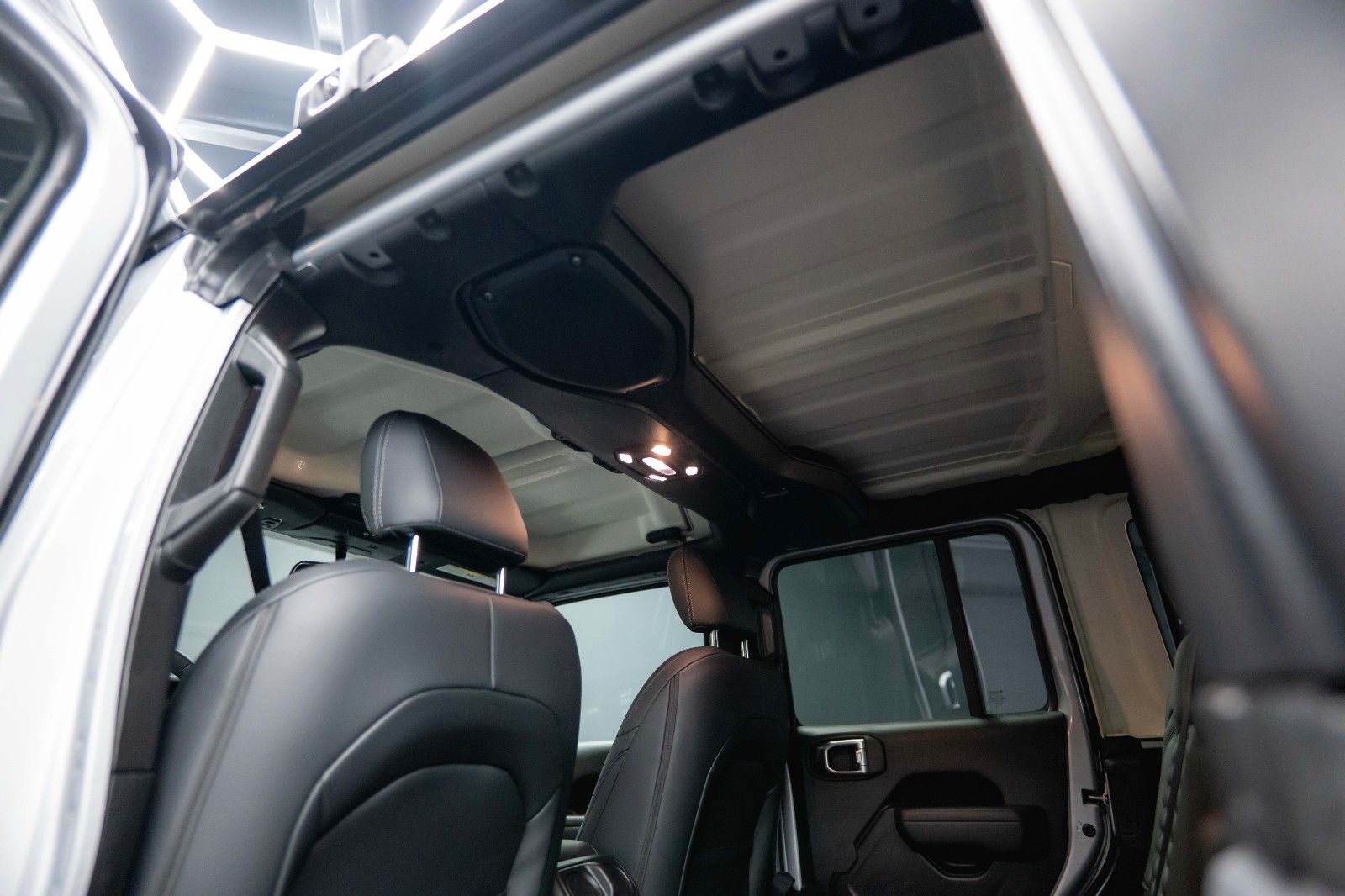 Fahrzeugabbildung Jeep Wrangler 3.6 V6 UNLIMITED SPORT OFFROAD 4x4 LED