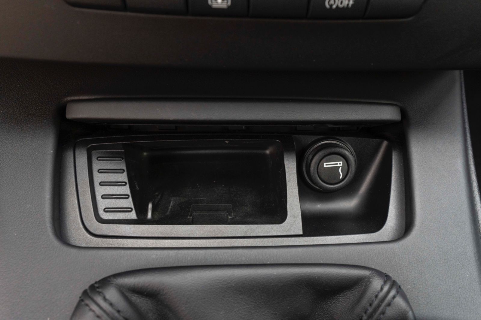 Fahrzeugabbildung BMW M3 Coupé Competition Paket CARBON AUDIO PDC NAV