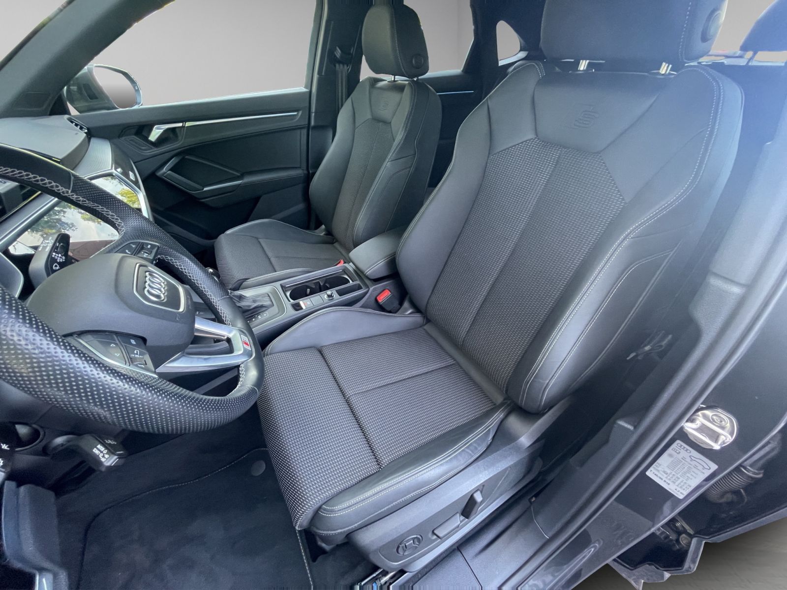Audi Q3 SB 45 TFSI qu. S line Matrix SONOS AHK 360° foto 10