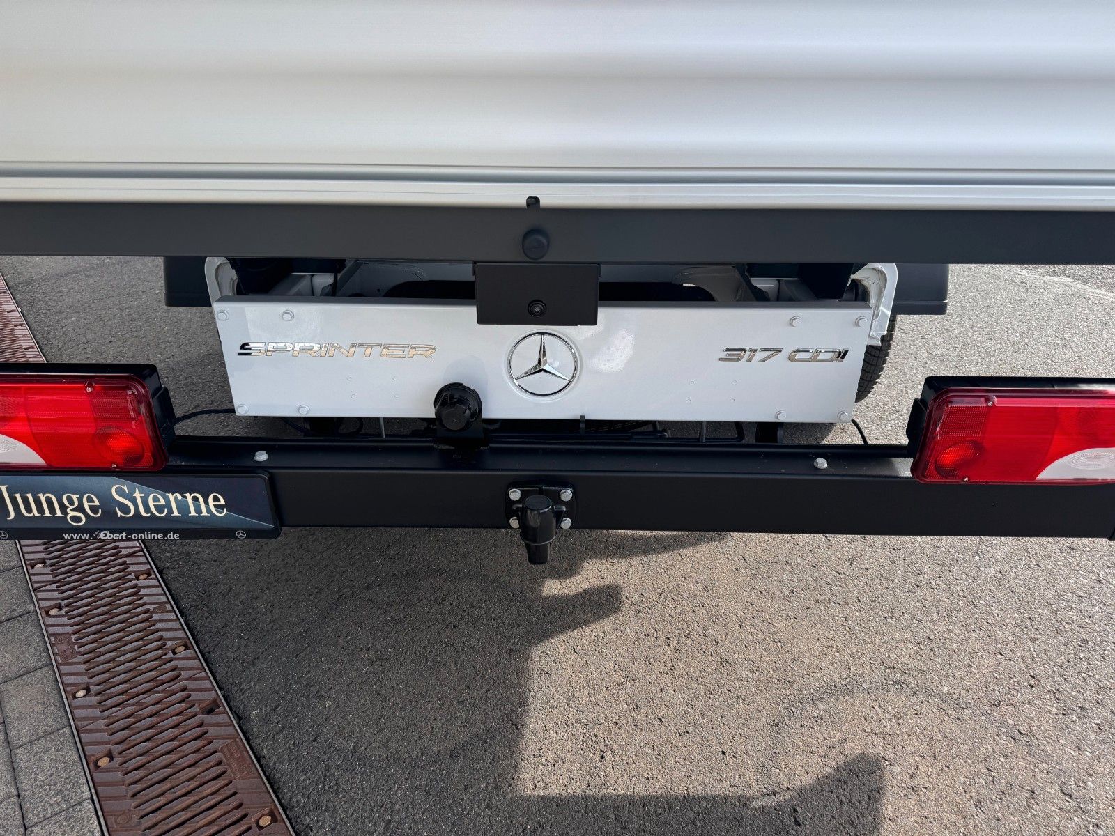 Fahrzeugabbildung Mercedes-Benz Sprinter 317 CDI 9G 4325 AHK3,5to Klima Kamera