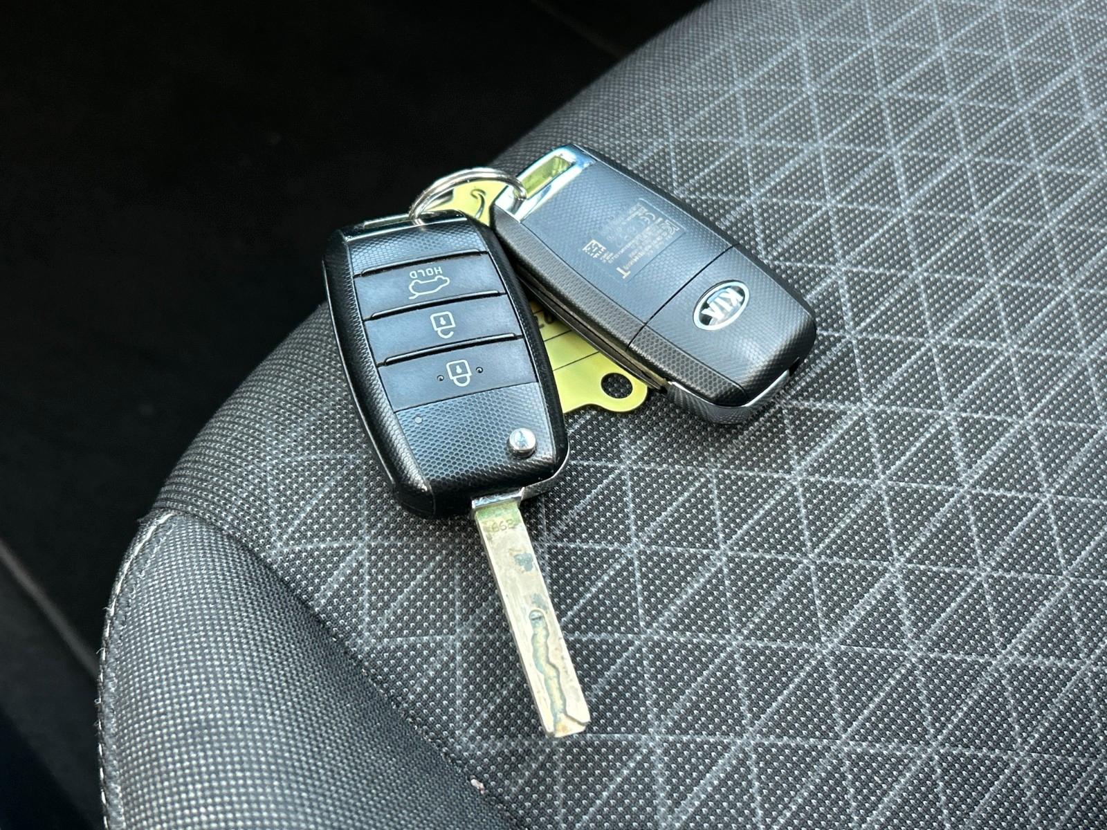 Kia Picanto 1.2 Dream Team Klima Navi Sitzheizung