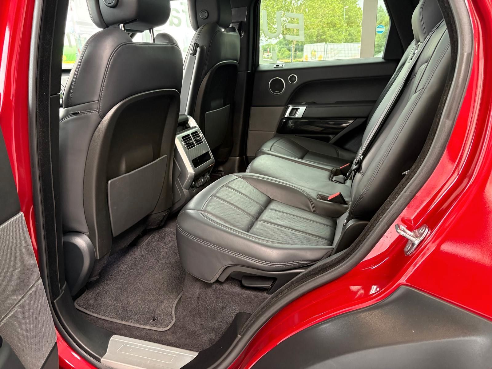 Fahrzeugabbildung Land Rover Range Rover Sport P400e HSE Dynamic, 21 zoll