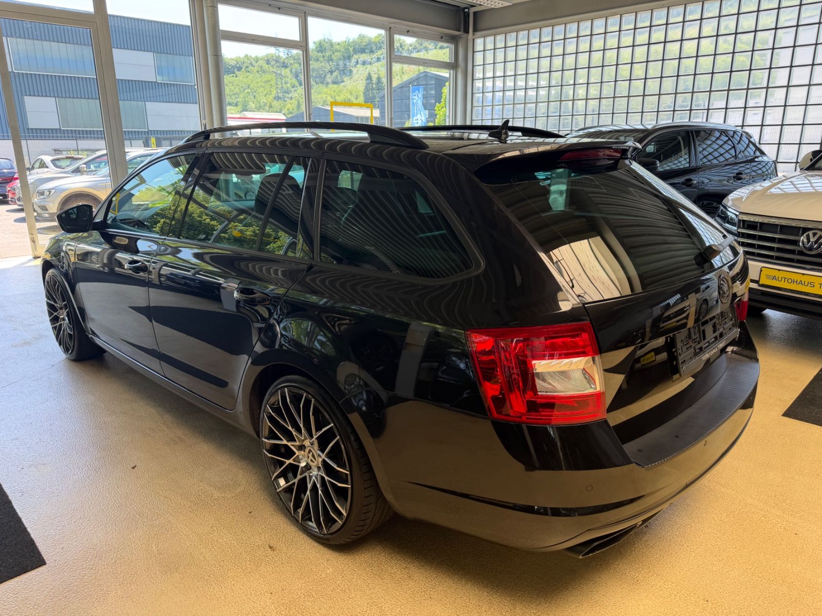 Fahrzeugabbildung SKODA Octavia Combi RS