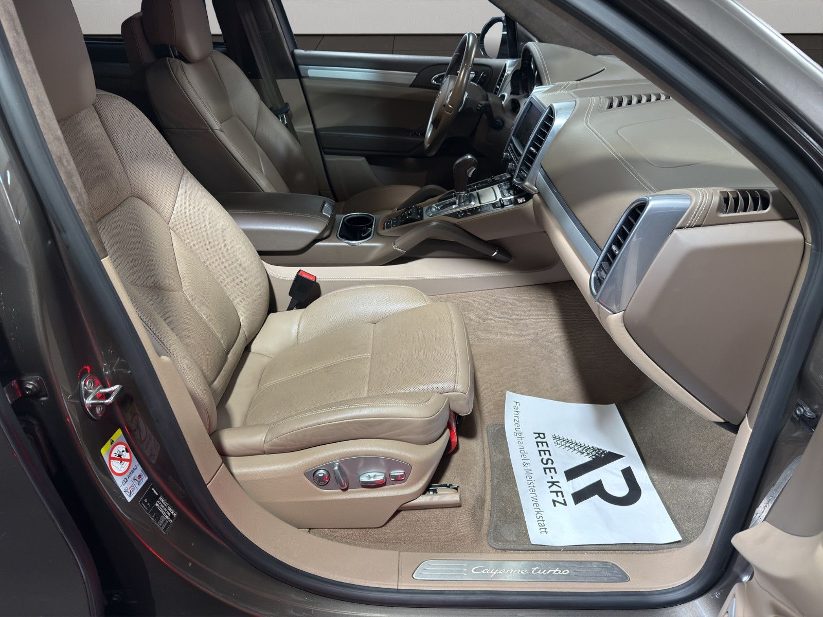 Porsche Cayenne Turbo Voll. Burmester AHK uvm. foto 14
