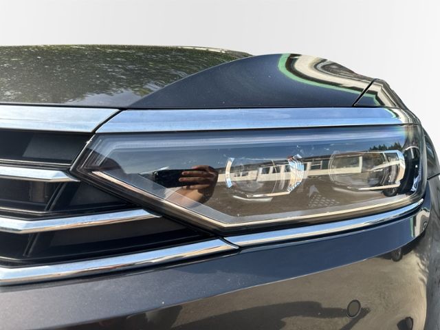 Passat Variant 1.5 TSI Elegance LED+AHK+PANO+RFK