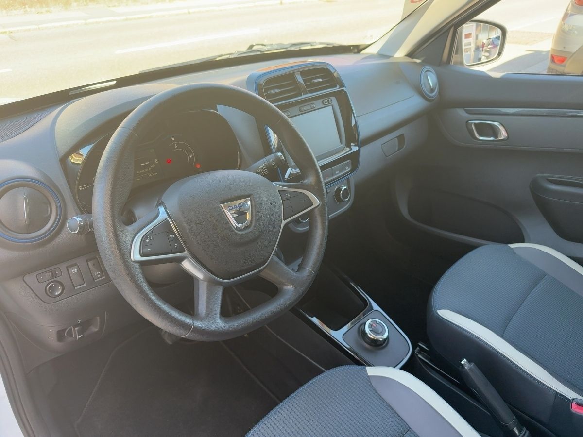 Fahrzeugabbildung Dacia Spring Comfort Plus 45 CCS Kamera Navi