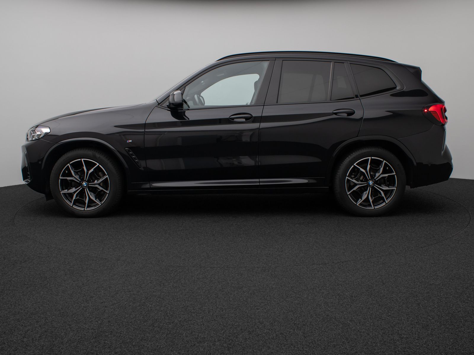 Fahrzeugabbildung BMW X3 xD30i M Sport Kamera DAB HiFi AdaptLED 19Zoll